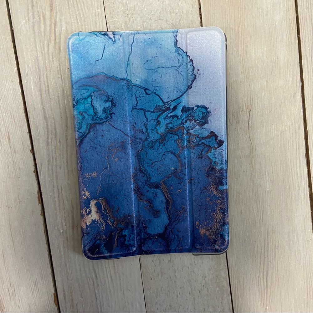 Small iPad case/clear and blue gold marble